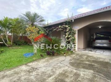 Casa · 220m² · 4 Quartos · 6 Vagas · Casa em  Rua Antonio Agnelo Santana - Centro - Balneário Piçarras/SC