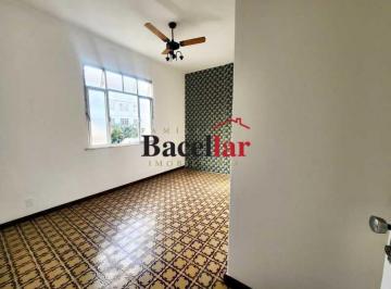 Apartamento · 70m² · 2 Quartos · 1 Vaga · Entrar e morar