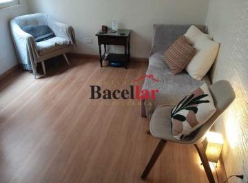 Comercial · 22m² · Ótima sala comercial próxima ao Metrô Saens Pena