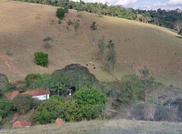 Rural · 193600m² · 2 Quartos · 10 Vagas · Sítio em Lagoinha