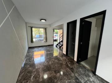 Photo 1 · Casa em Condomínio à Venda em Jardim São Luís, com 3 quartos, 1 suíte e 2 Vagas