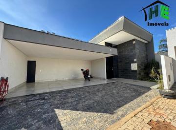 Casa de 3 quartos, Águas Claras · CASA TERREA COM ARMARIOS E ESPAÇO GOURMET E PISCINA CONDOMÍNIO FECHADO