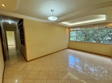 Apartamento de 3 quartos, Brasília · 3 Quartos Vazado Ambientes Amplos - Sqn 403