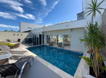 Apartamento · 339m² · 3 Quartos · 3 Vagas · Cobertura Duplex de Alto Padrão com 3 Suítes, Piscina e Varanda Gourmet para Locação na SQN 116 – As