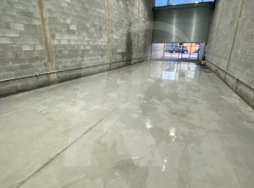 Comercial · 200m² · 2 Vagas · Oportunidade! Galpão de 200m² à Venda em Localização Privilegiada no Imirim