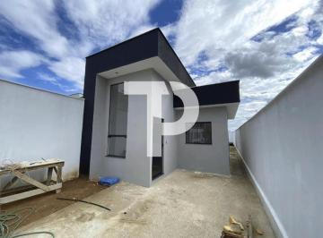 Fachada · Casa à venda em Resende-RJ, Bela Vista: 3 quartos, 1 suíte, 2 salas, 2 banheiros, 2 vagas de garagem