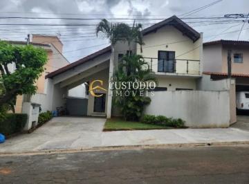 Foto 01 · Casa em Condomínio à Venda em Sorocaba-SP, Bairro Iporanga - 3 Quartos, 1 Suíte, 2 Salas, 4 Banheiro