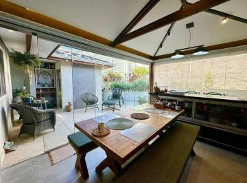 Casa · 157m² · 4 Quartos · 3 Vagas · Casa à venda condomínio fechado com 4 dormitórios sendo 1 suíte master com closet excelente localiza