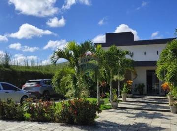 Rural · 300m² · 6 Quartos · 6 Vagas · Vendo Casa em Condomínio de Alto Padrão em Gravatá com 6 suítes  - 300m²  - Porteira Fechada