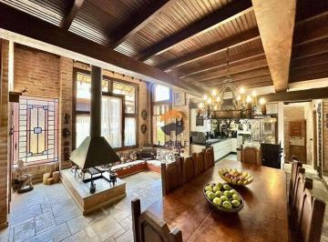 fc6287b3088a5f8e3e2dfb2a9f393ee78686290c · Casa - 4 Dormitórios - Condominio Nova Higienópolis - Jandira - SP