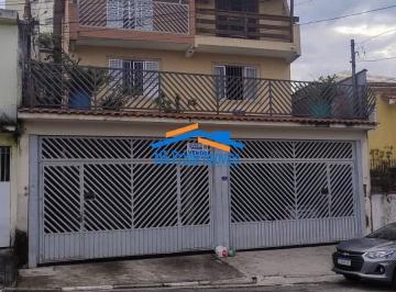 Casa · 556m² · 8 Quartos · 4 Vagas · Conjunto de 4 Casas Independentes com 2 a 3 Dormitórios e Garagem.