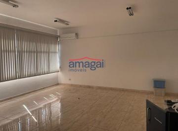 Comercial · 40m² · 1 Vaga · Sala comercial no Centro de Jacareí.