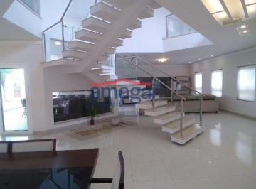 Casa · 450m² · 3 Quartos · 7 Vagas · Casa em condomínio