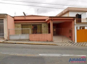 Casa · 160m² · 3 Quartos · 2 Vagas · Casa em Jacareí, no bairro Jardim Jacinto, à venda.