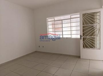 Casa · 130m² · 3 Quartos · 2 Vagas · Casa ampla no Jardim Bela Vista - Jacareí