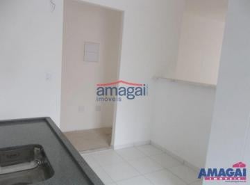 Apartamento · 65m² · 2 Quartos · 1 Vaga · Apto. c/ 02 dorms, sala 02 ambientes, sacada e vaga coberta