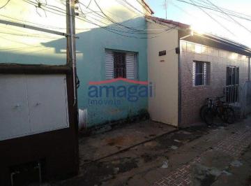 Casa · 180m² · 4 Quartos · Três casas para venda!