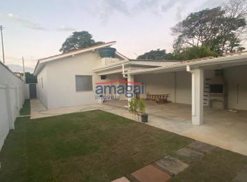 Casa · 192m² · 3 Quartos · 3 Vagas · Casa de 3 quartos para venda no Jardim Santa Maria