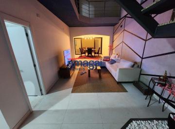 Casa · 227m² · 3 Quartos · 2 Vagas · Excelente sobrado à venda com 3 dormitórios, sendo 1 suíte.