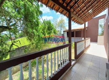Rural · 150m² · 3 Quartos · 9 Vagas · MARAVILHOSA CHÁCARA A VENDA COM 2 CASAS E POMAR