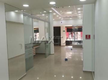 Comercial · 130m² · Loja na Voluntários da Pátria, salão de 85m², piso frio, escritório, mezanino, 3 banheiros