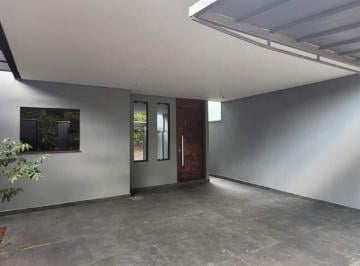Casa · 120m² · 3 Quartos · 2 Vagas · Casa térrea moderna de fino no Bairro Seminário.
