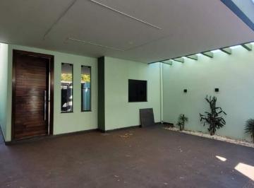 Casa · 120m² · 3 Quartos · 2 Vagas · Casa térrea moderna de fino no Bairro Seminário.