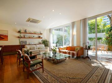 Casa · 224m² · 4 Quartos · 5 Vagas · Casa de Condomínio no Campo Belo. 4 quartos, 3 suítes e  5 Vagas de Garagem