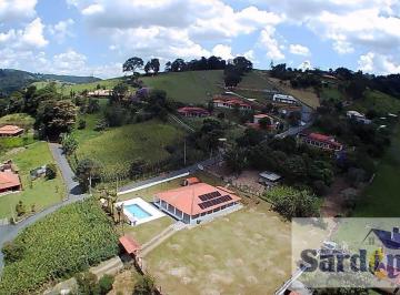 Rural · 300m² · 3 Quartos · 5 Vagas · Chácara à Venda em Juncal - Extrema: 3 Dorms, 300m² por R$1,35M