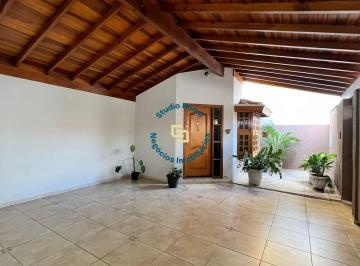 Casa · 192m² · 3 Quartos · 2 Vagas · Casa em Bom Jesus, Araras/SP