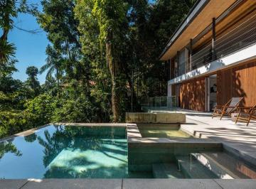 Casa de 4 quartos, Guarujá · Belissima casa altissimo padrão em condominio P/venda c/550m2 04 suites Bertioga