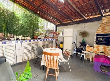 Casa · 320m² · 4 Quartos · 6 Vagas · Casa 2 Andares + ACEITA FGTS E FINANCIAMENTO + Asa Sul + Perto do Parque da Cidade