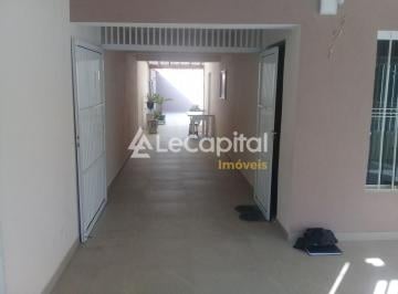 Casa · 200m² · 3 Quartos · 5 Vagas · Lindo Sobrado com 3 Quartos e 5 Vagas para Veículos - Cuidadosamente Reformado