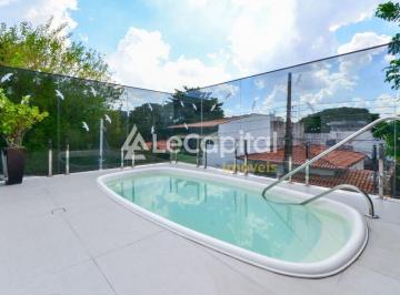 Casa · 413m² · 4 Quartos · 3 Vagas · Oportunidade Única! Casa de Luxo em Rua Tranquila