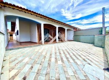 Casa · 148m² · 3 Quartos · 3 Vagas · Casa a 600 metros da praia em Peruíbe