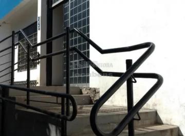 Comercial · 260m² · Excelente Imóvel Comercial com 10 Salas / Vila Aurora