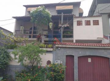 Casa · 131m² · 4 Quartos · 1 Vaga · CASA 04 QUARTOS PECHINCHA