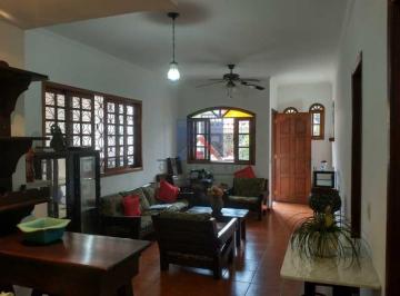 Casa · 131m² · 4 Quartos · 1 Vaga · CASA 04 QUARTOS PECHINCHA