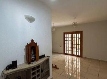 Casa · 230m² · 3 Quartos · 4 Vagas · Casa a Venda no Bairro Brasil Uberlandia/MG