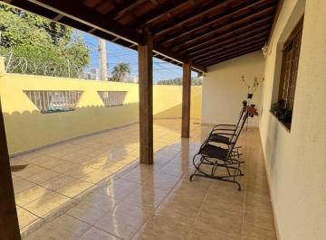 41ffe00c7e4143368b28ae7b5ba70ef6.jpeg · Casa para Venda em Uberlândia/MG - 3 Dorm. 245 m2 Área Útil