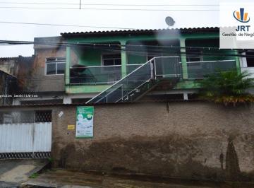 Casa de 5 quartos, Contagem · Duas casas a venda no bairro Santa Cruz, Contagem