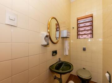 IMG_20260620_092230_000.jpeg · Aconchegante casa para venda em Aclimação com 3 quartos, sendo 3 suítes, 265m² - remaxares#F1TMZ
