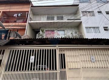 Casa · 400m² · 4 Quartos · 3 Vagas · Casa Aconchegante no Riacho Fundo à Venda!