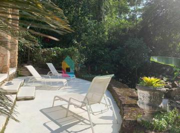Casa · 300m² · 3 Quartos · 4 Vagas · Paraty!!! Zona Rural, 3 quartos, varanda e com uma cachoeira no quintal.