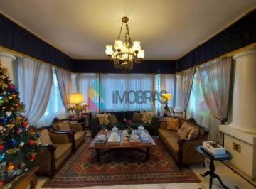 Casa · 585m² · 7 Quartos · 3 Vagas · Casarão Histórico todo reformado com 585 m2 e um terreno de 455 m2 de jardins, t