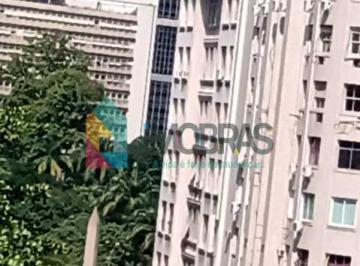 Apartamento · 55m² · 2 Quartos · Apartamento - Padrão / Residencial / Centro