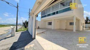 afc0862566020150095163087a59ac94df36ee61 · Sobrado Frente ao Mar – Espaço, Conforto e Lazer!