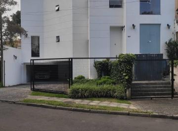 Casa · 395m² · 2 Quartos · 4 Vagas · Casa Jardim Social em Curitiba