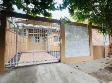 Casa · 170m² · 2 Quartos · 3 Vagas · Casa no Despraiado de 50m² com 2 Quartos, Próxima ao Centro Político