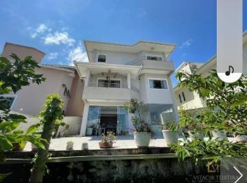 Casa · 249m² · 3 Quartos · 4 Vagas · Casa Alto Padrão em Pedra Branca, Palhoça/SC